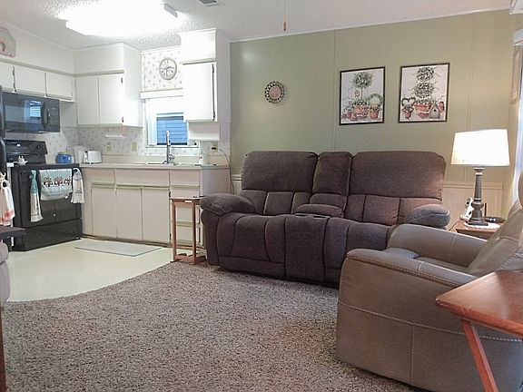 5th image of 1360 Starlight Cir #1360