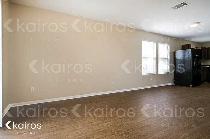 3 bed, 2.0 bath, 1363 sqft, $1,425 — Photo 4