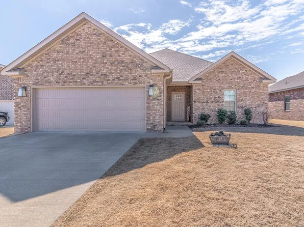 4813 Edgemont Dr, Jonesboro, AR 72405