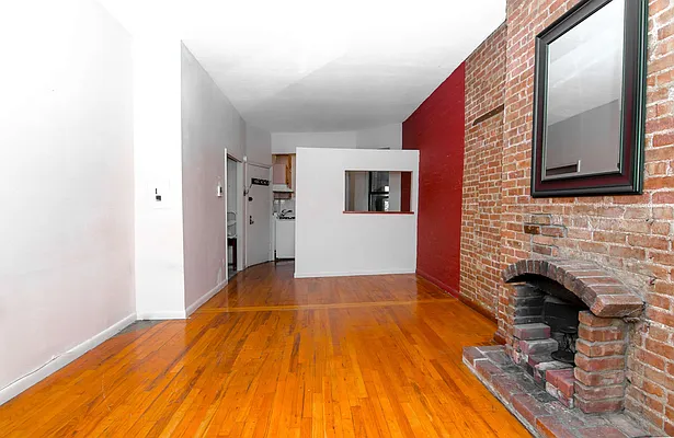 Sold by New York Residence | media 1