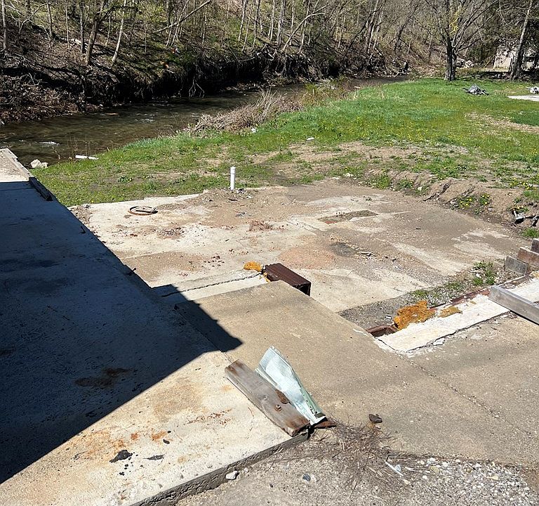 2nd image of 5035 National Rd