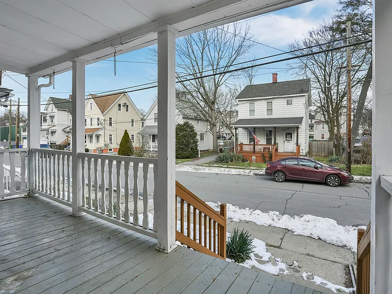 22 Grant St — Photo 3