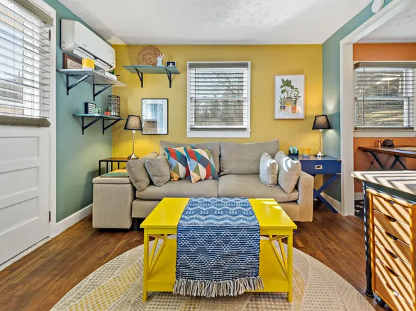 2 Edgewood Rd S, Asheville, NC 28803