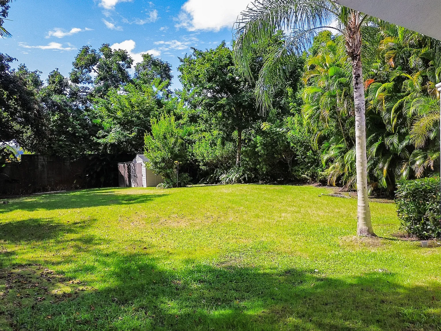 4 bed, 4.5 bath, 4500 sqft, $30,000 — Photo 3