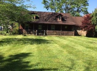 110 W 4th St N, Big Stone Gap, VA 24219