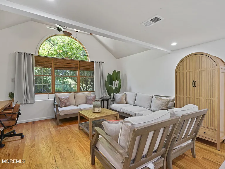 710 Hopping Rd — Photo 14