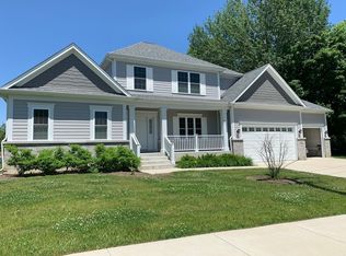 540 W Dorset Ave, Palatine, IL 60067