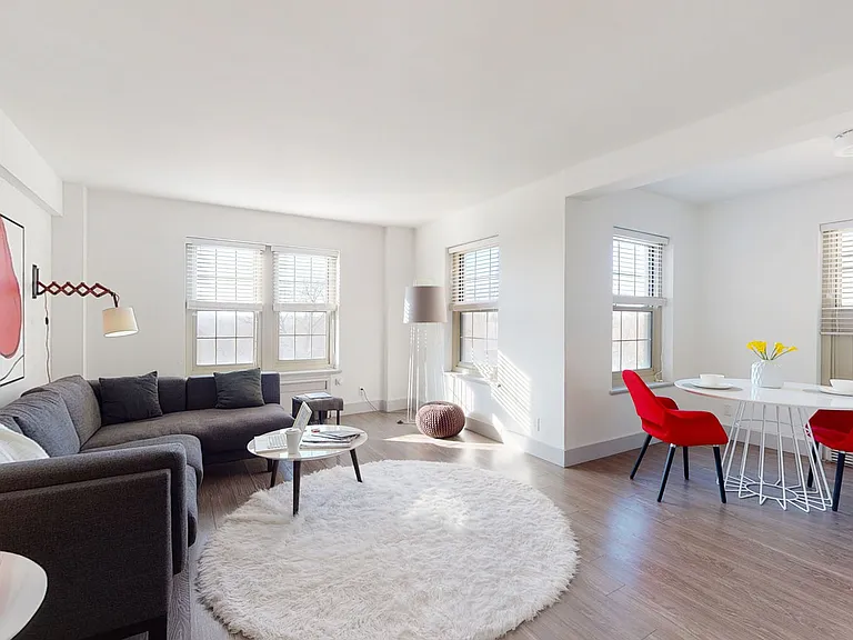 Dining/Living room