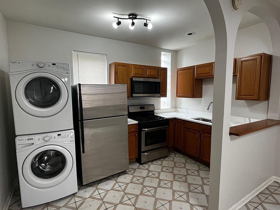 1st image of 1821 W 19th St #1-R