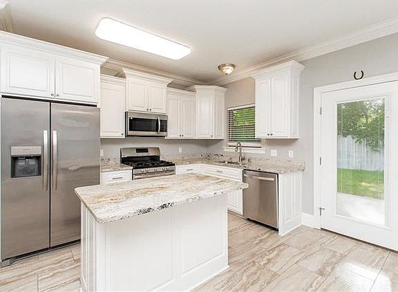3rd image of 40046 Twin Creeks Dr Unit B