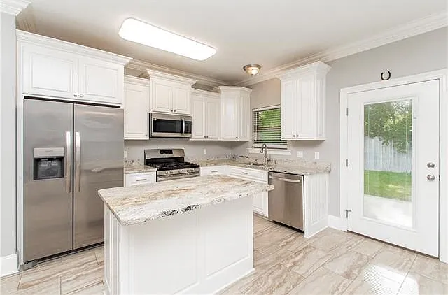 40046 Twin Creeks Dr #B — Photo 3