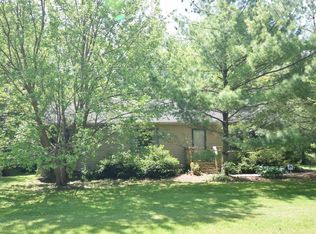 9581 Sparling Rd, Wales, MI 48027