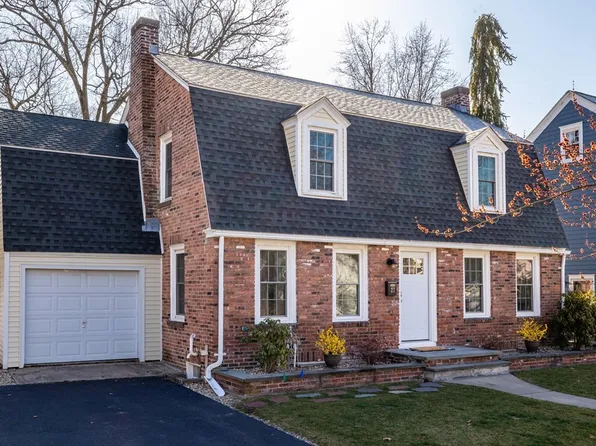 27 Rosemore St, Longmeadow, MA 01106