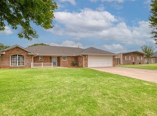 151 Calhoon St, Elk city, OK 73644