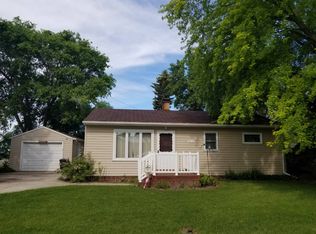 1212 Elm St, Bottineau, ND 58318