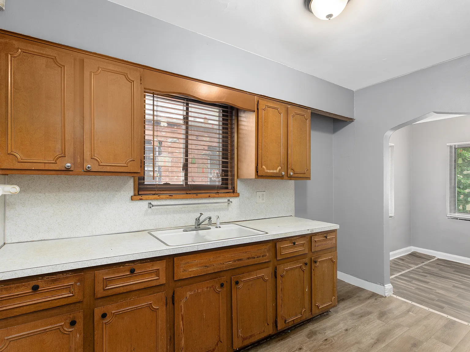 2 bed, 1.0 bath, 754 sqft, $1,000 — Photo 4