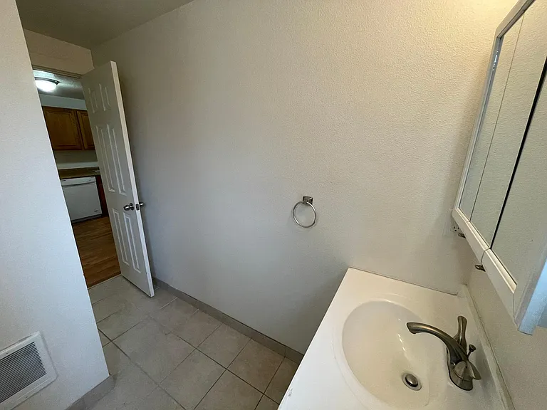 1249 N Prescott St #2 — Photo 13