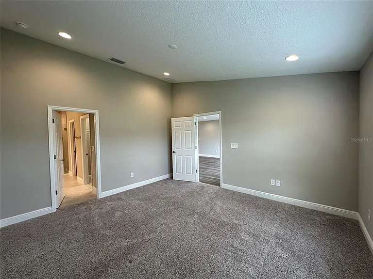 12573 Oak Hill Way — Photo 14