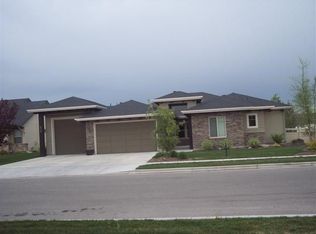 656 N Alog Ave, Eagle, ID 83616