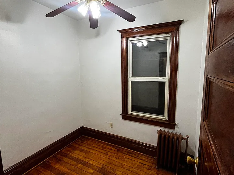135 Sherman Pl #2 — Photo 11