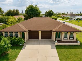 3320 Country Club Blvd #1, Cape Coral, FL 33904