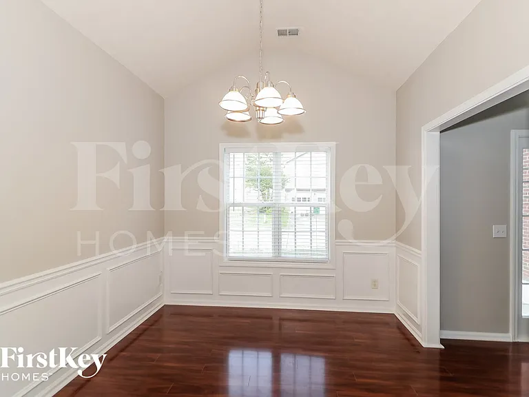 1257 Pounds Ln — Photo 4