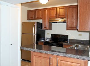 10106 Old Orchard Ct APT 2B, Skokie, IL 60076