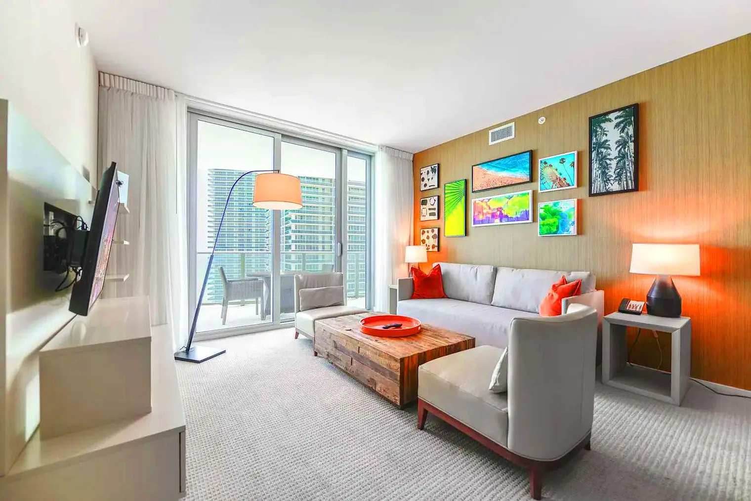 2 bed, 2.0 bath, 1119 sqft, $4,224 — Photo 2