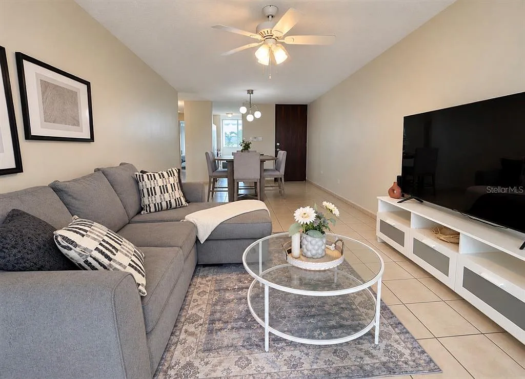 3 bed, 3.0 bath, 1341 sqft, $2,350 — Photo 3