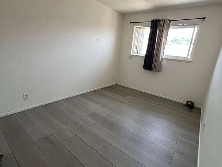 5269 Riverside Ave — Photo 6