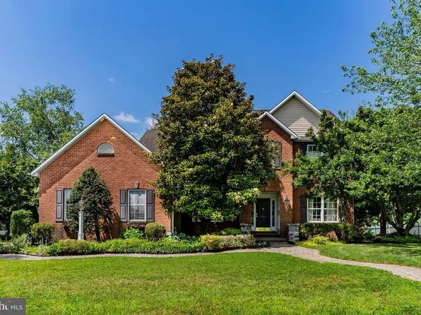 5960 Huntington Cmns, Enola, PA 17025