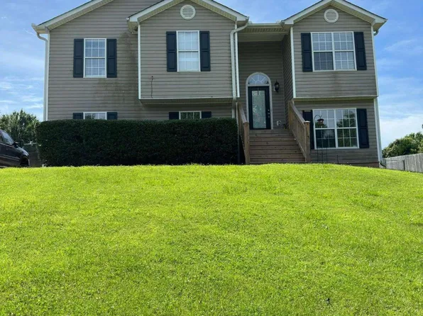 4747 Melbourne Trl, Flowery Branch, GA 30542