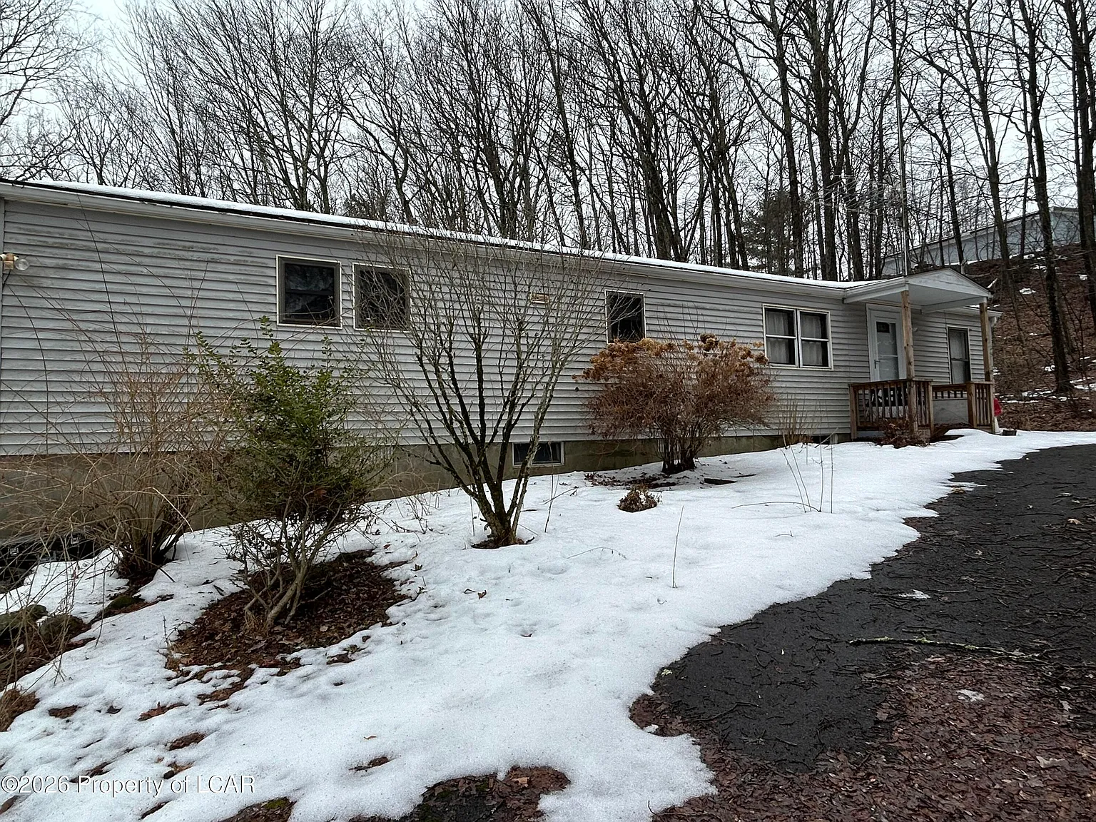 103 Lochinvar Rd photo 1