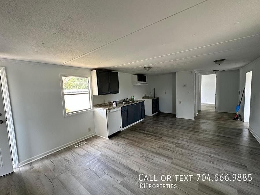 715 23rd St NW Hickory NC Zillow