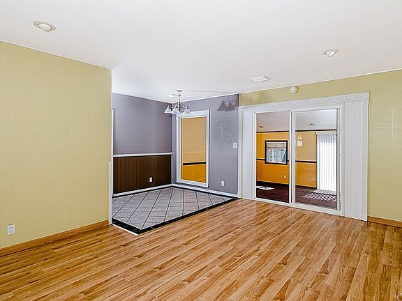 3rd image of 20242 Bassett St