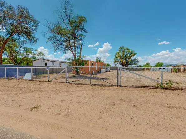 5153 Cerritos Ave SW, Los Lunas, NM 87031