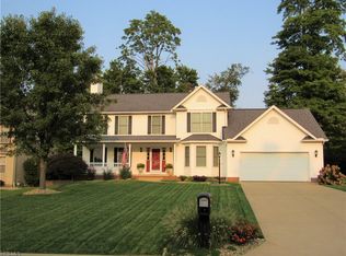 3711 White Oak Dr, Barberton, OH