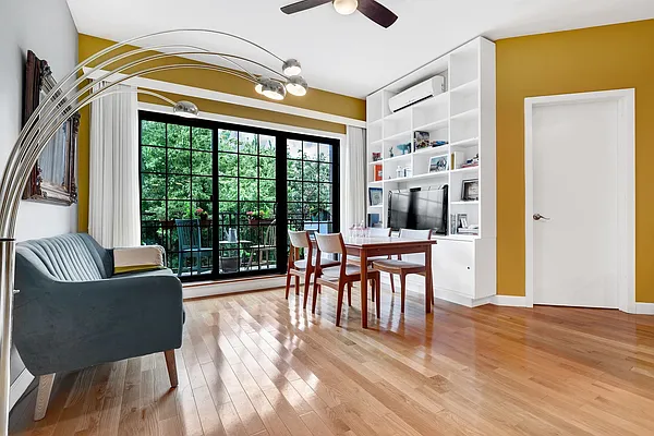 Sold by Compass | media 2