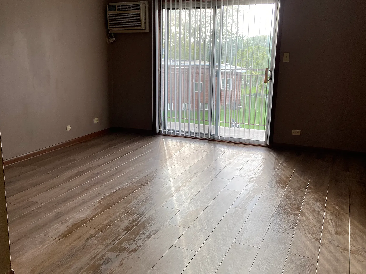 1 bed, 700 sqft, $1,500 — Photo 2