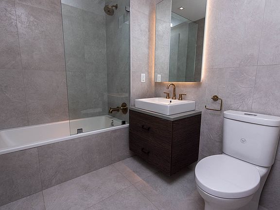 5th image of 1 Duffield St #218