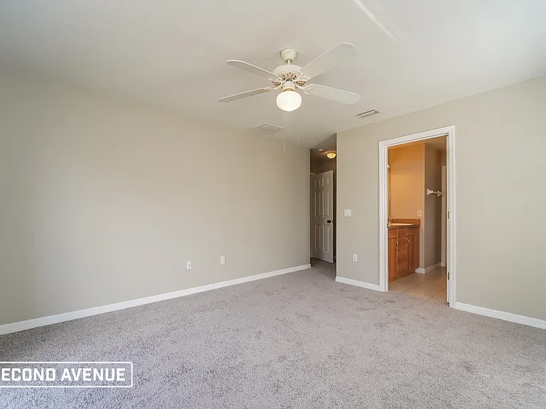 3653 Valley Ter — Photo 10