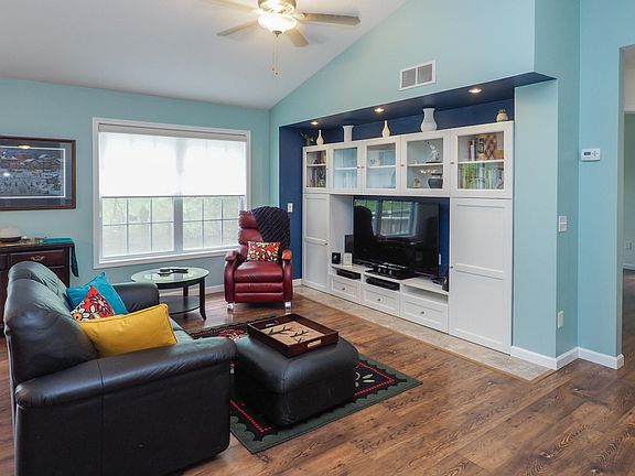 12 Murphys Trail-104