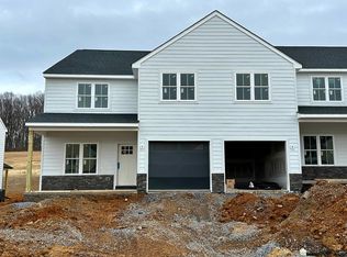 18 Ashwood Ln, Staunton, VA 24401