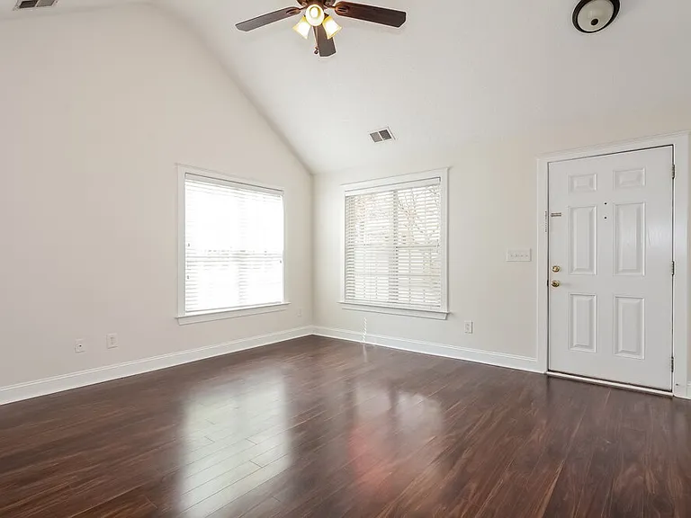 13438 Glencreek Ln — Photo 3