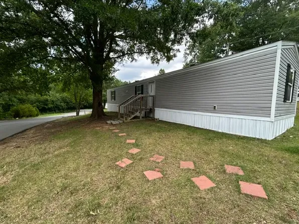 103 Petunia Ln #103PET, Reidsville, NC 27320
