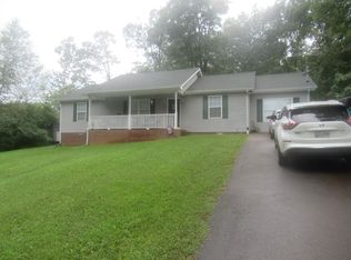 104 Ruby Ct, Dickson, TN 37055