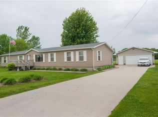 520 S 4th St, Adel, IA 50003