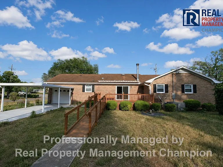 639 N College Rd — Photo 24