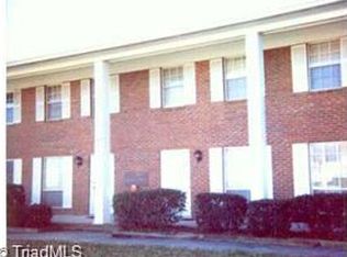 1307 W Meadowview Rd APT E, Greensboro, NC 27403