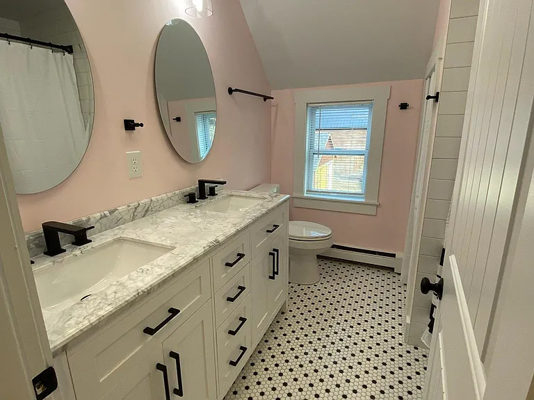 189 E Bow St #B — Photo 15